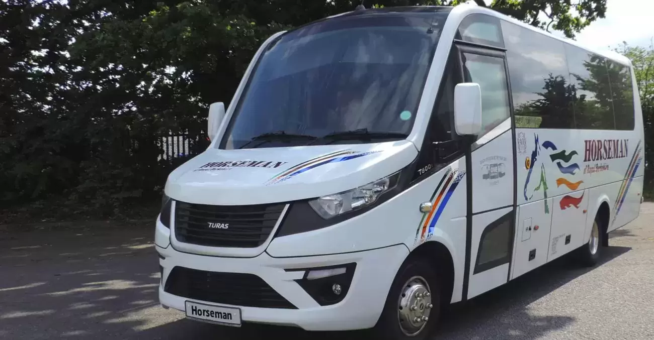 14 Seater minibus